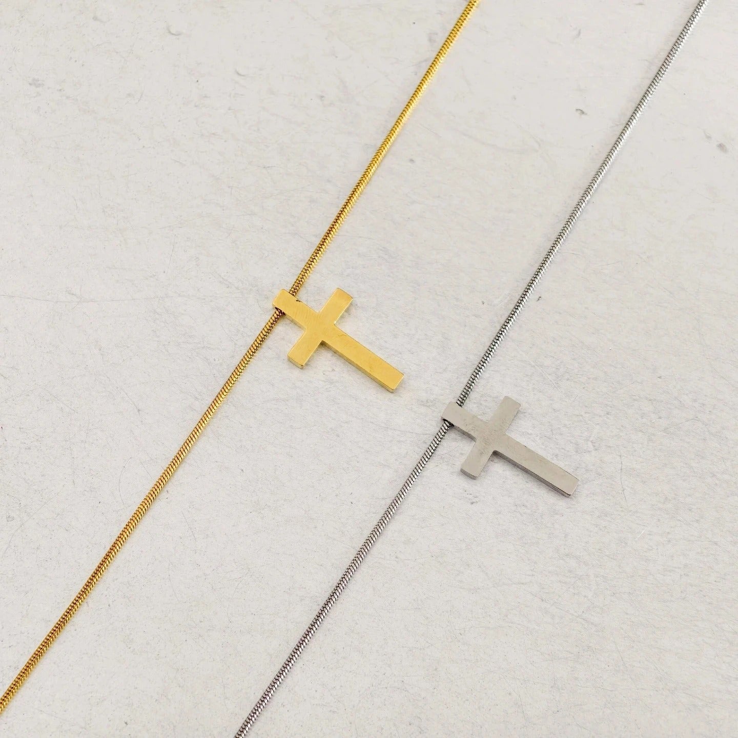 Parish Cross – Simple Chain